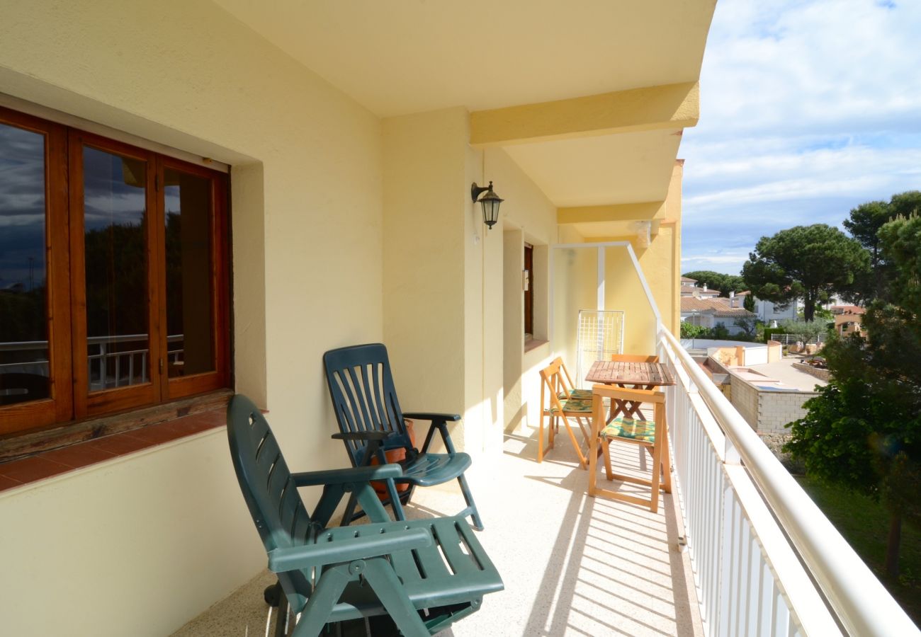 Ferienwohnung in L'Escala - APPARTAMENT RIELLS DE MAR A6 1D