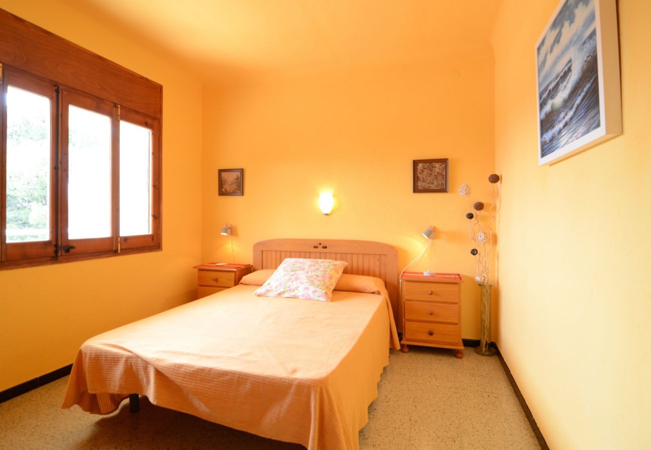 Ferienwohnung in L'Escala - APPARTAMENT RIELLS DE MAR A6 1D