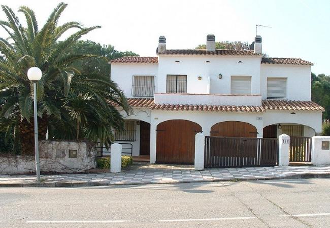 Ferienhaus in L'Escala - MONTGO PARK-3-Schlafzimmer