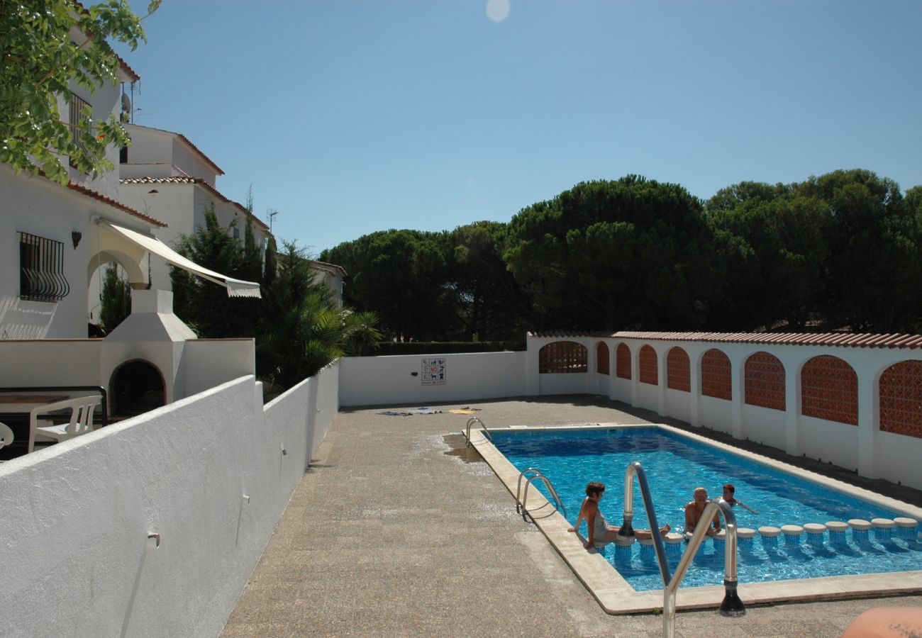 Ferienhaus in L'Escala - MONTGO PARK-3-Schlafzimmer