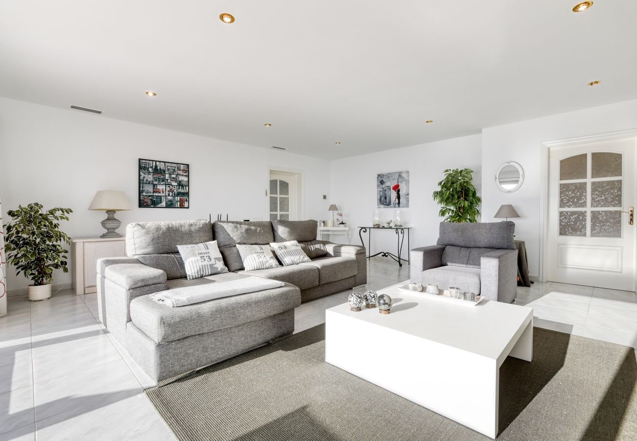 Villa in Estartit - CAP DE LA BARRA 60