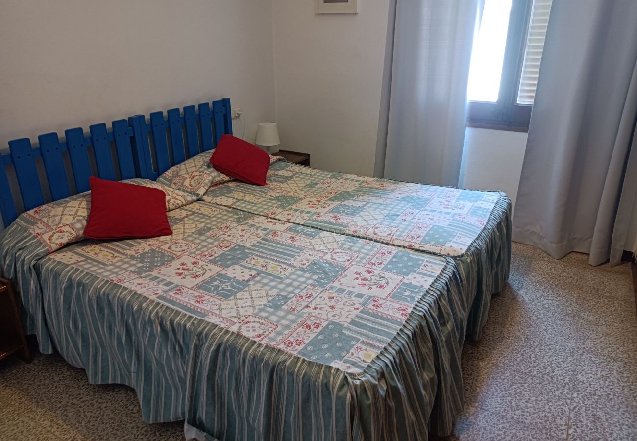 Ferienwohnung in L'Escala - FERIENWOHNUNG ELS PESCADORS  2-2 3D