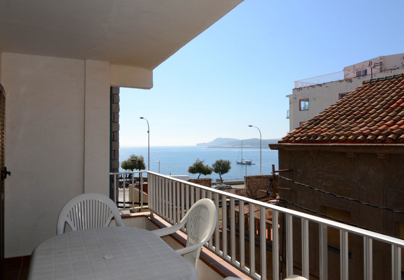 Ferienwohnung in L'Escala - APARTAMENTO ELS PESCADORS 2-3 2D