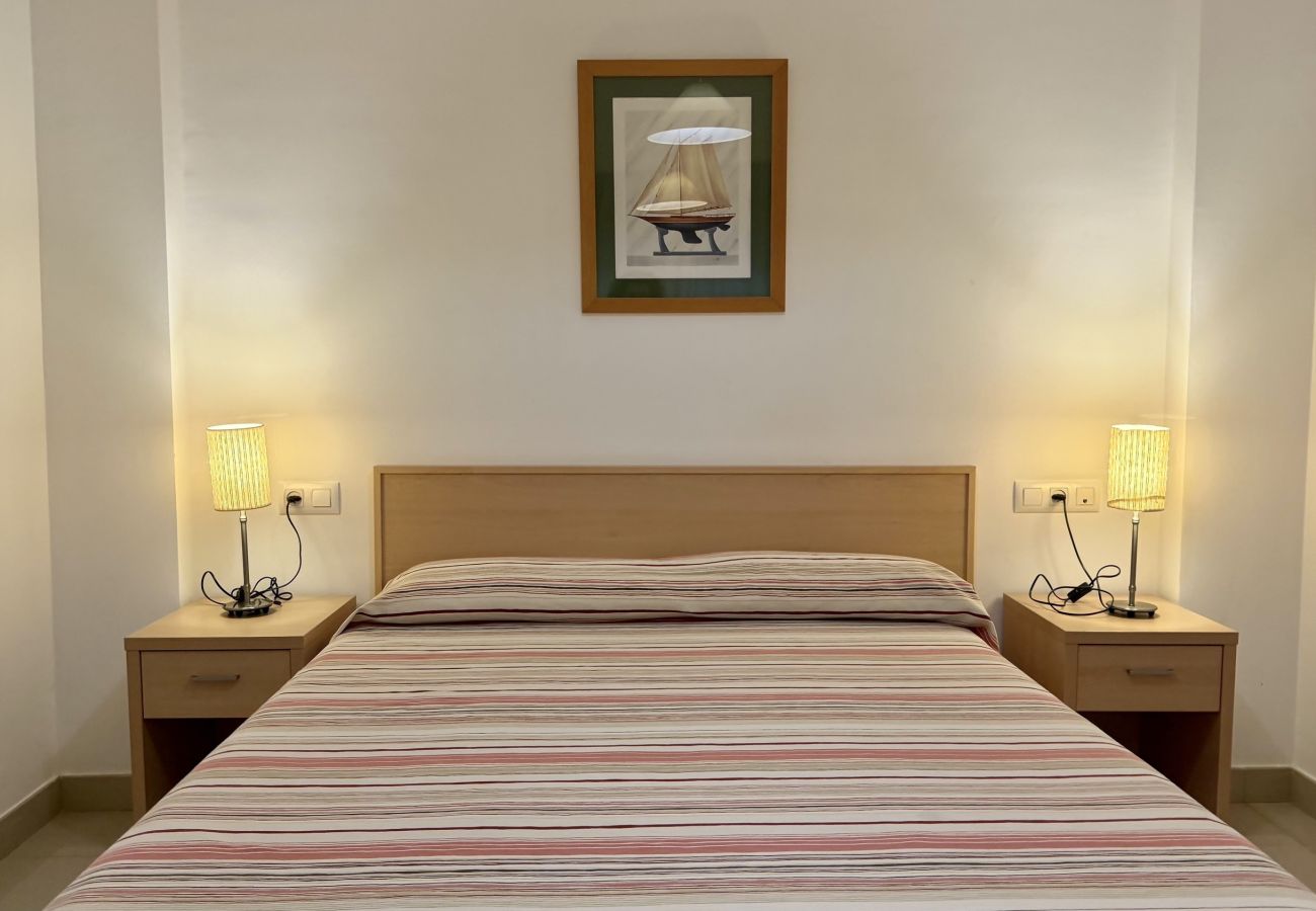 Ferienwohnung in L'Escala - MESTRAL 1-4