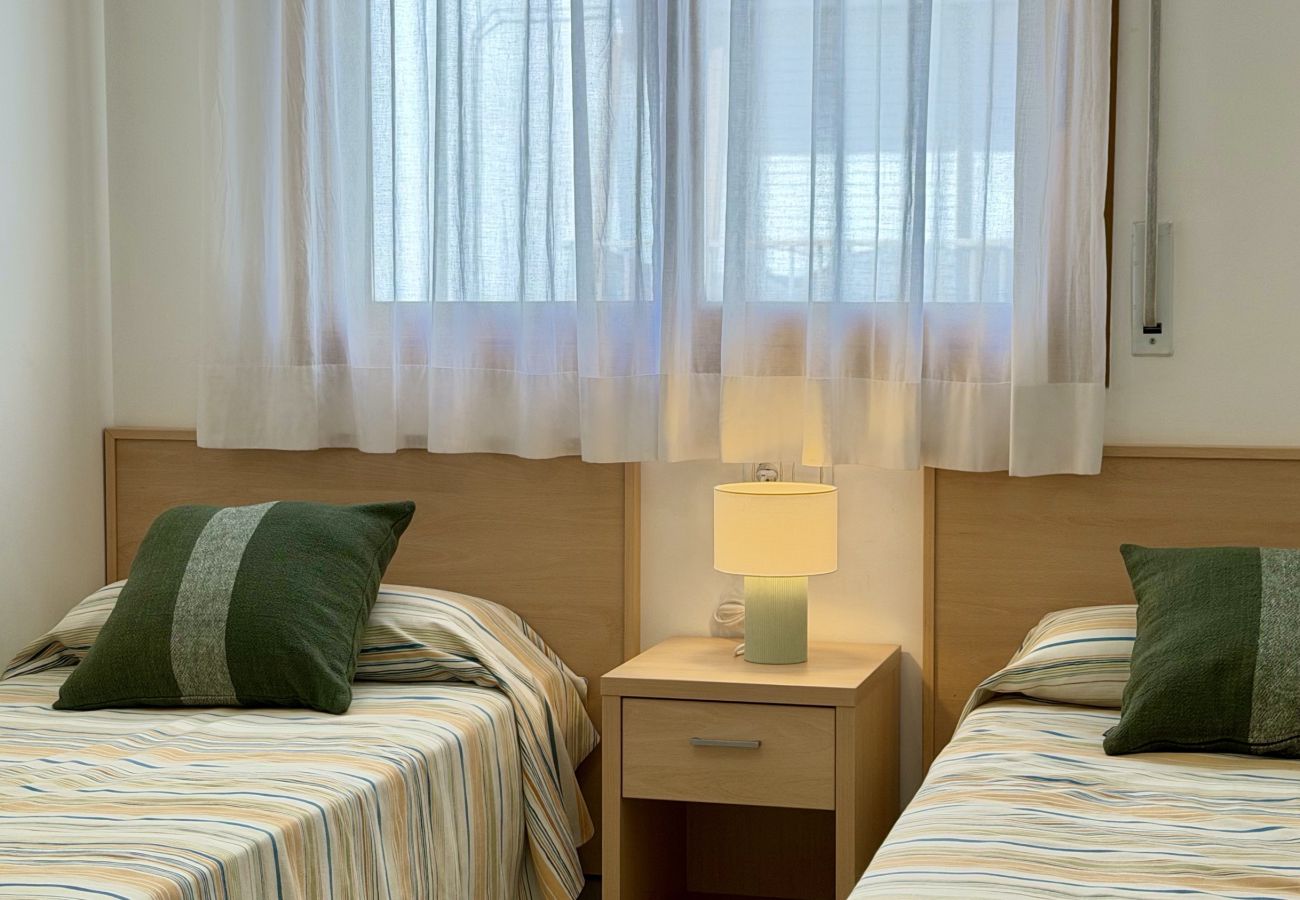 Ferienwohnung in L'Escala - MESTRAL 2-5
