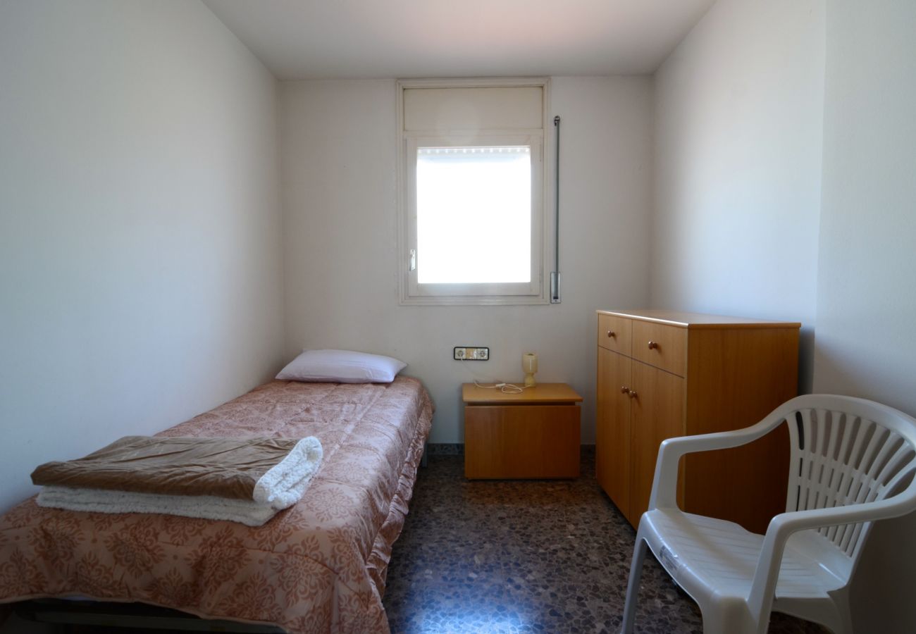 Ferienwohnung in L'Escala - APARTEMENT ALBATROS 2  3-1