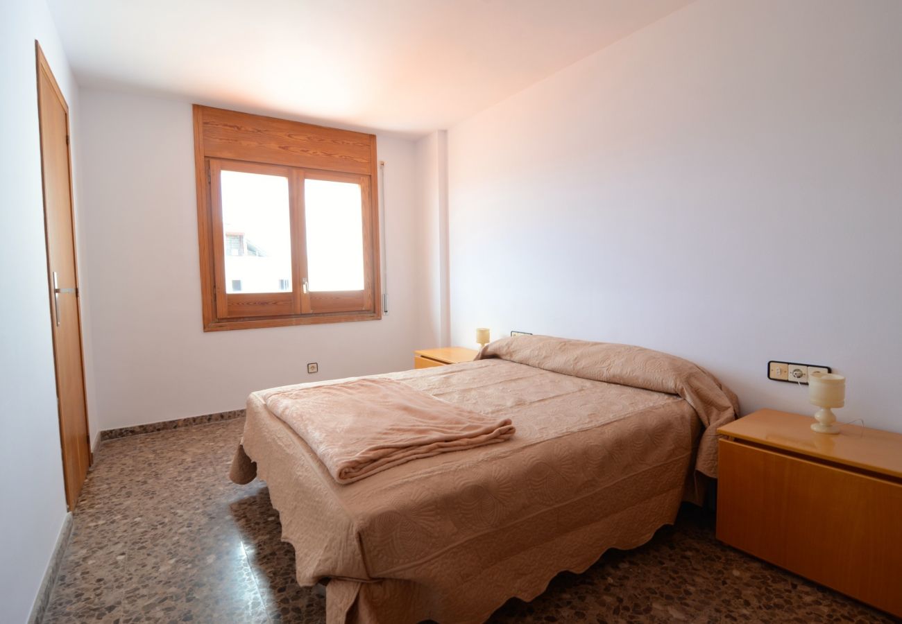 Ferienwohnung in L'Escala - APARTEMENT ALBATROS 2  3-1