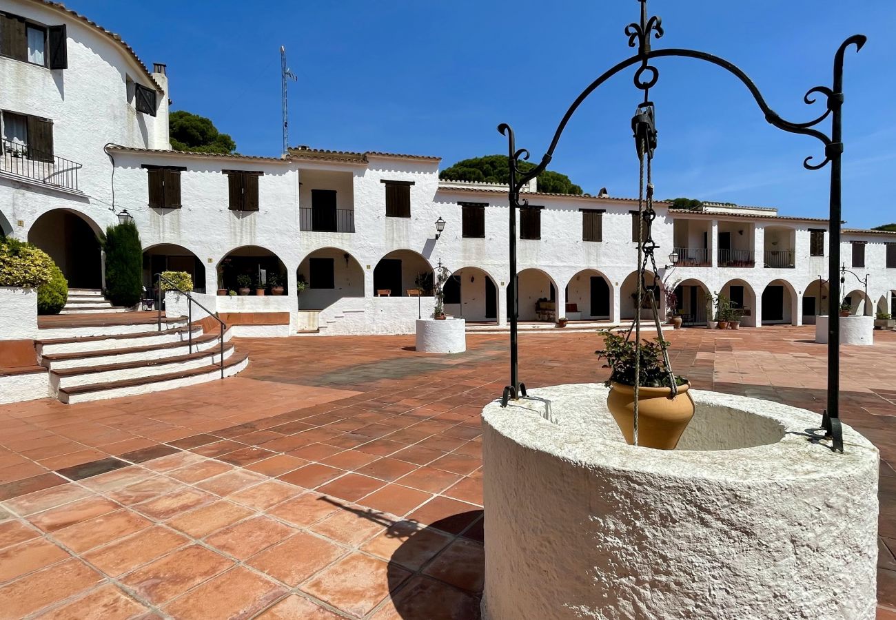 Ferienhaus in Pals - PLAÇA DELS POUS 15