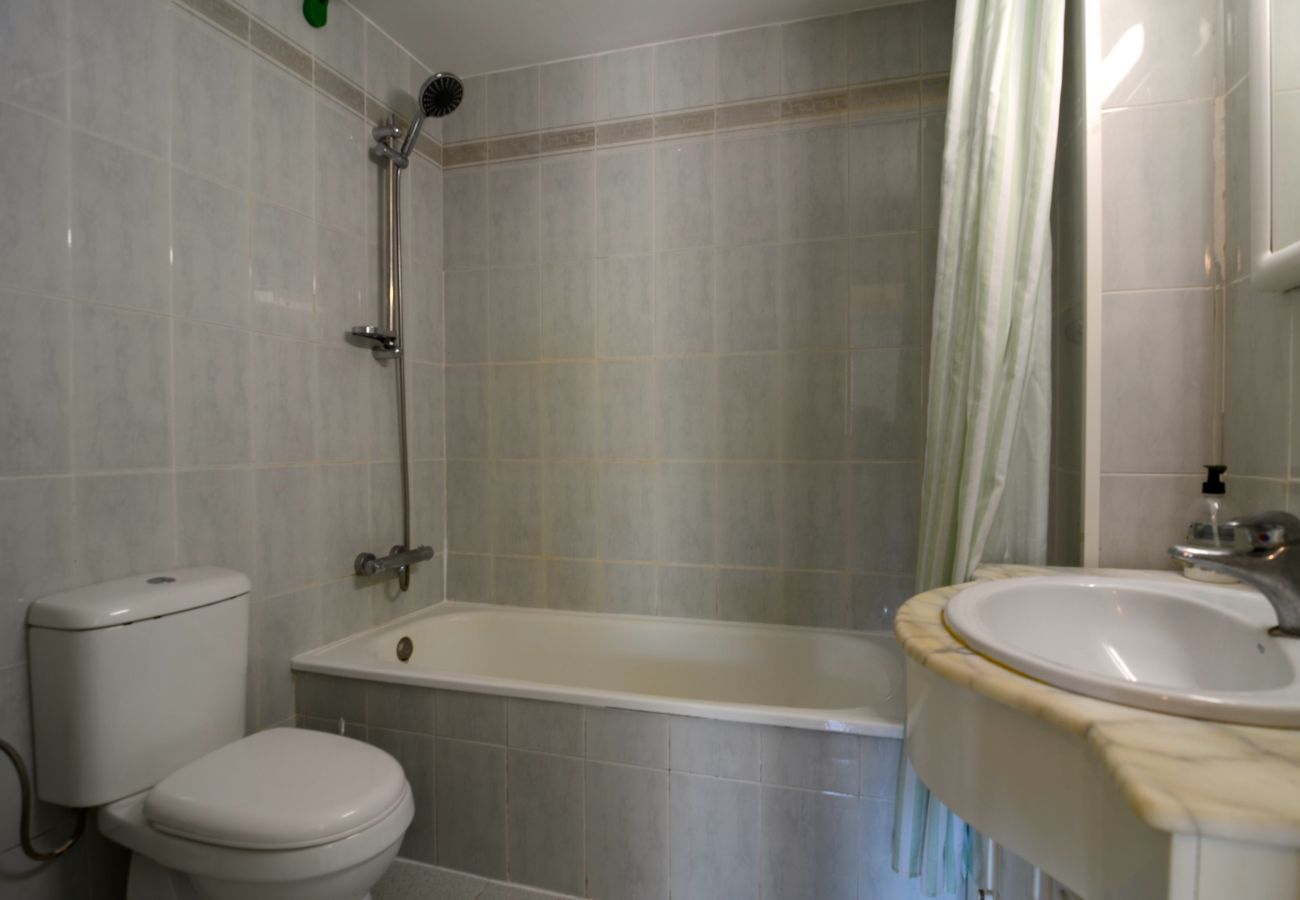Ferienwohnung in L'Escala - MAGDA PARK- J - 2 - B
