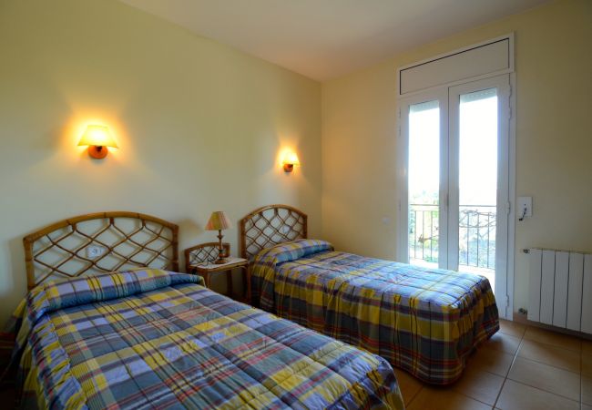 Villa in Garrigoles - LA ROMAGUERA Villa in Garrigoles - LA ROMAGUERA