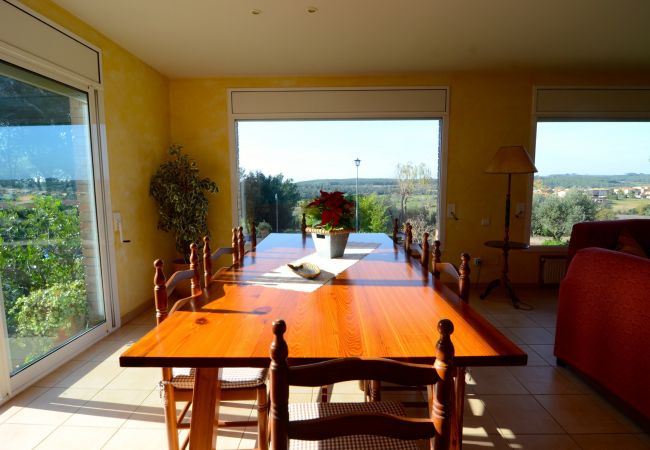 Villa in Garrigoles - LA ROMAGUERA Villa in Garrigoles - LA ROMAGUERA