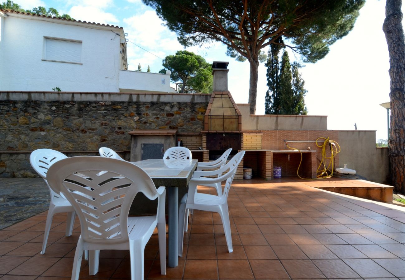 Appartement in L'Escala - MUSEU BAIXOS 4D