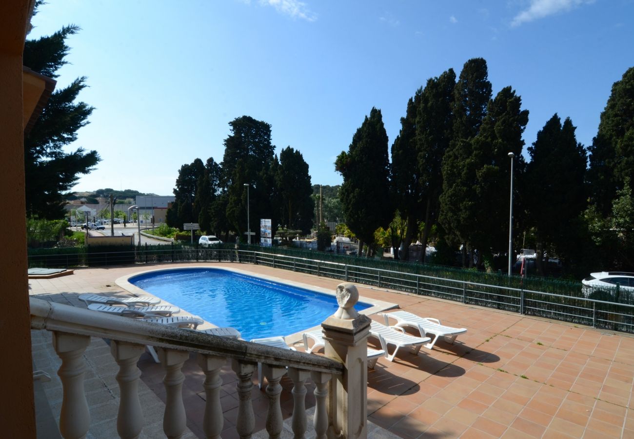 Appartement in L'Escala - MUSEU BAIXOS 4D