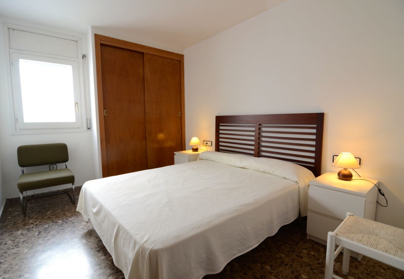 Appartement in L'Escala - APPARTEMENT  ALBATROS  1  3-2