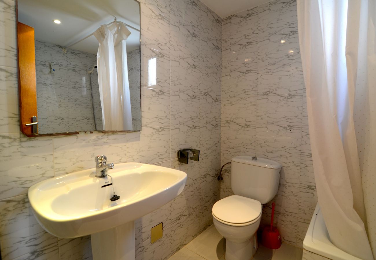 Appartement in L'Escala - APPARTEMENT  ALBATROS  1  3-2