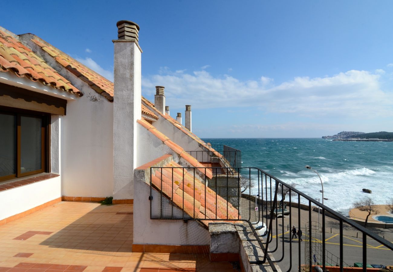 Appartement in L'Escala - APPARTEMENT  ALBATROS  1  3-2