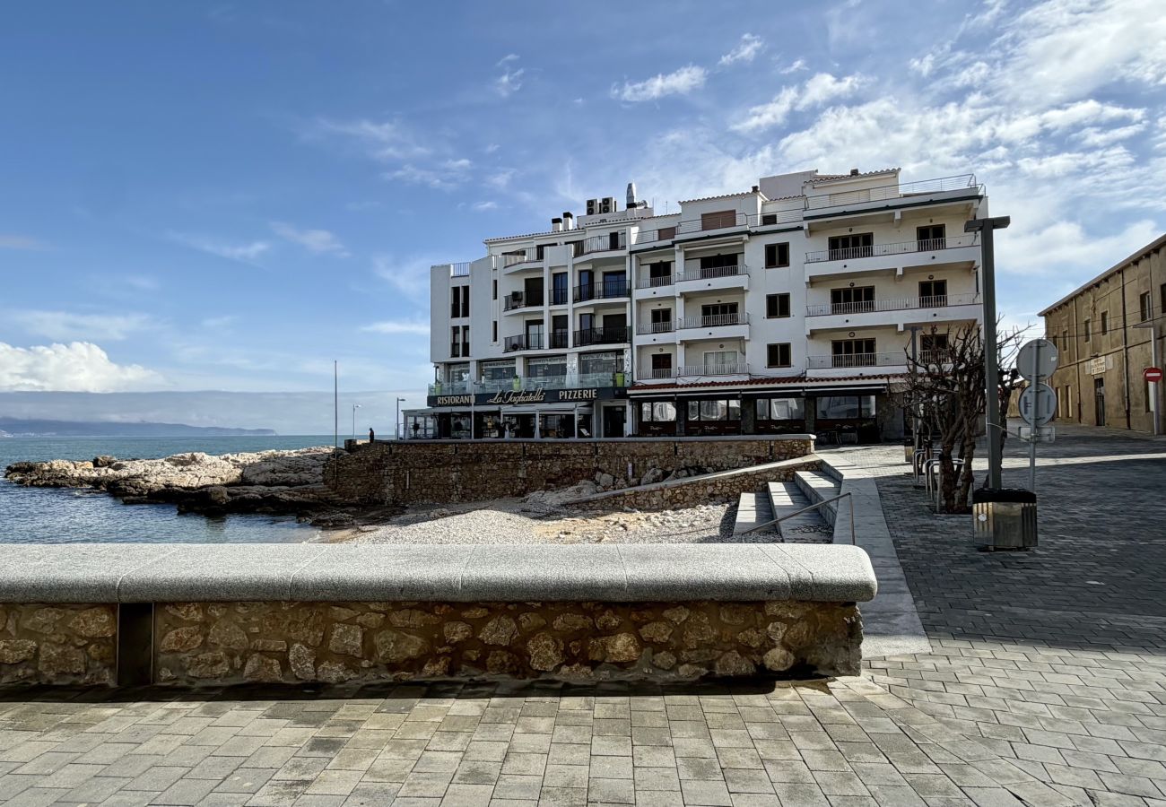 Appartement in L'Escala - APPARTEMENT ELS PESCADORS 2-1  3D