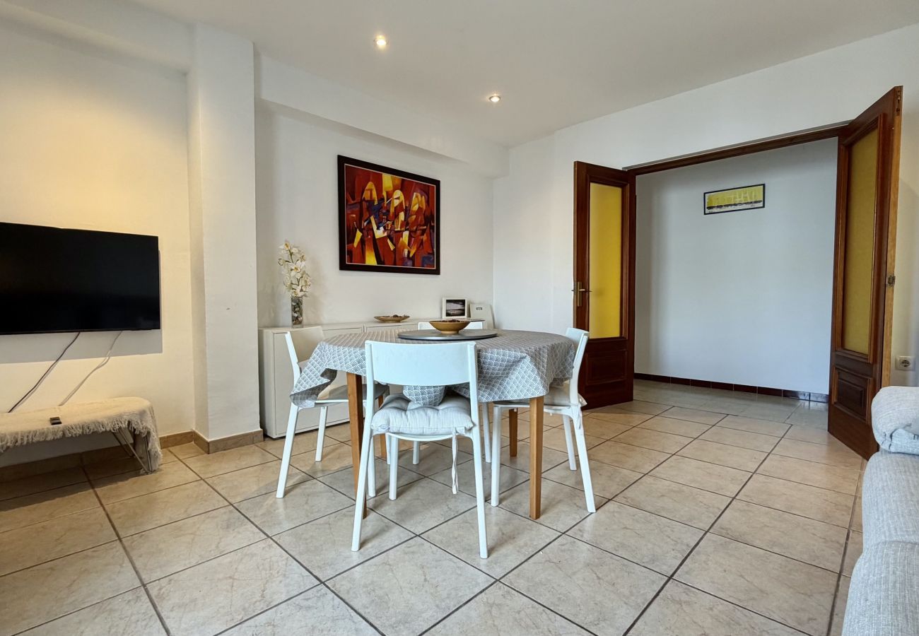 Appartement in L'Escala - APPARTEMENT ELS PESCADORS 2-1  3D