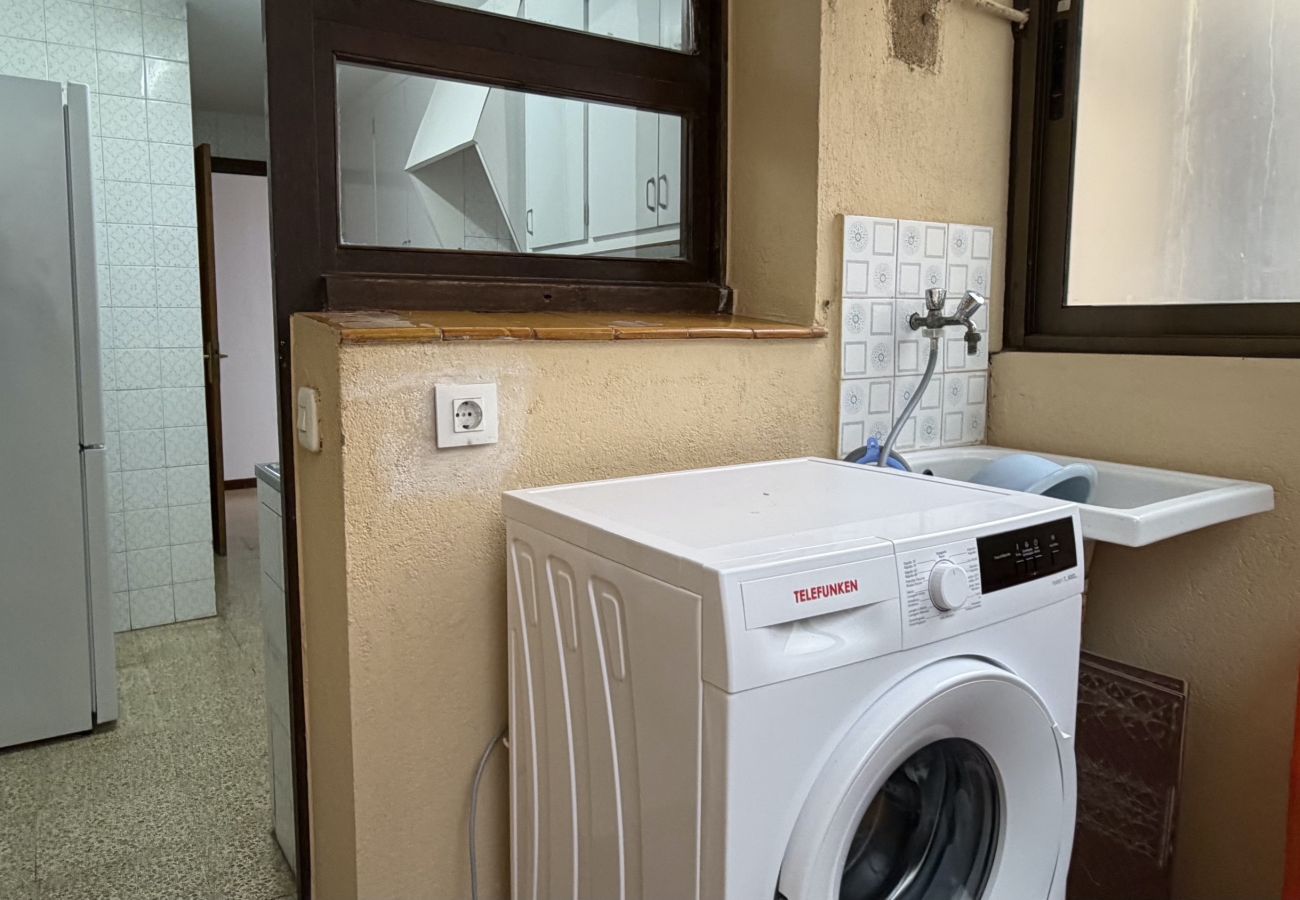 Appartement in L'Escala - APPARTEMENT ELS PESCADORS 2-1  3D