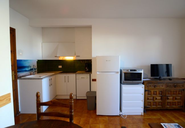 Appartement in L'Escala - APPARTEMENT PUEBLO AMARRES 2D