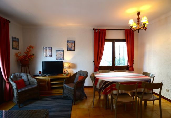 Villa in L'Escala - VAKANTIESHUIS PUIG  3D Villa in L'Escala - VAKANTIESHUIS PUIG  3D