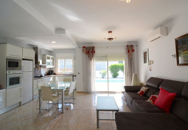 Villa in L'Escala - HUIS PRIVE ZWEMBAD TERANYINA 3D Villa in L'Escala - HUIS PRIVE ZWEMBAD TERANYINA 3D