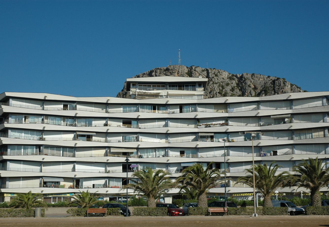 Appartement in Estartit - CATALONIA 1-9
