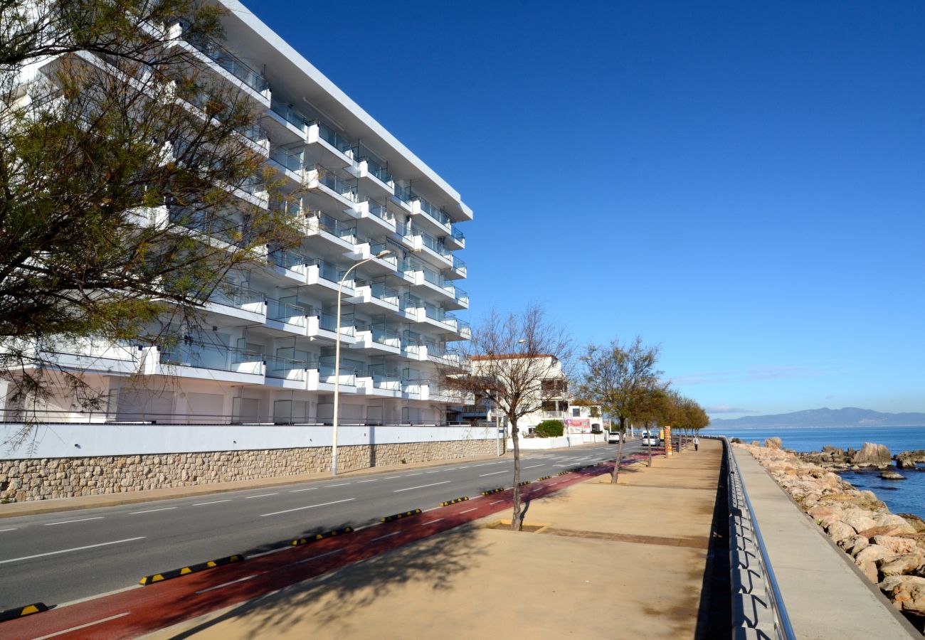 Appartement in L'Escala - FRONT MAR 406