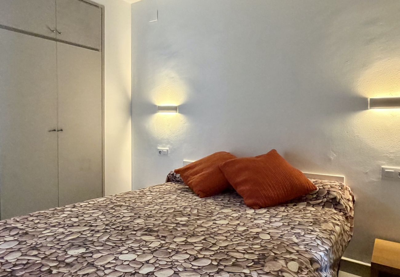 Appartement in L'Escala - APARTAMENTO ELS PESCADORS 2-3 2D