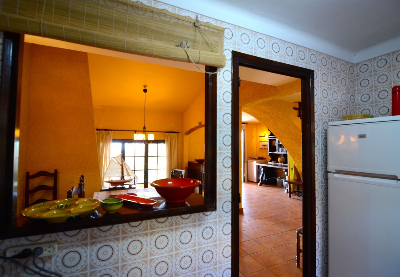 Huis in Estartit - PASSATGE BERNA, 2