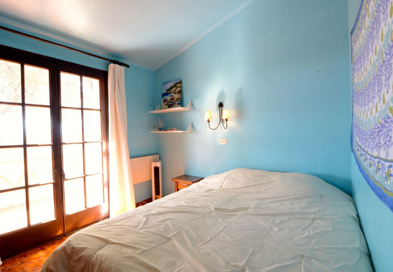 Huis in Estartit - PASSATGE BERNA, 2