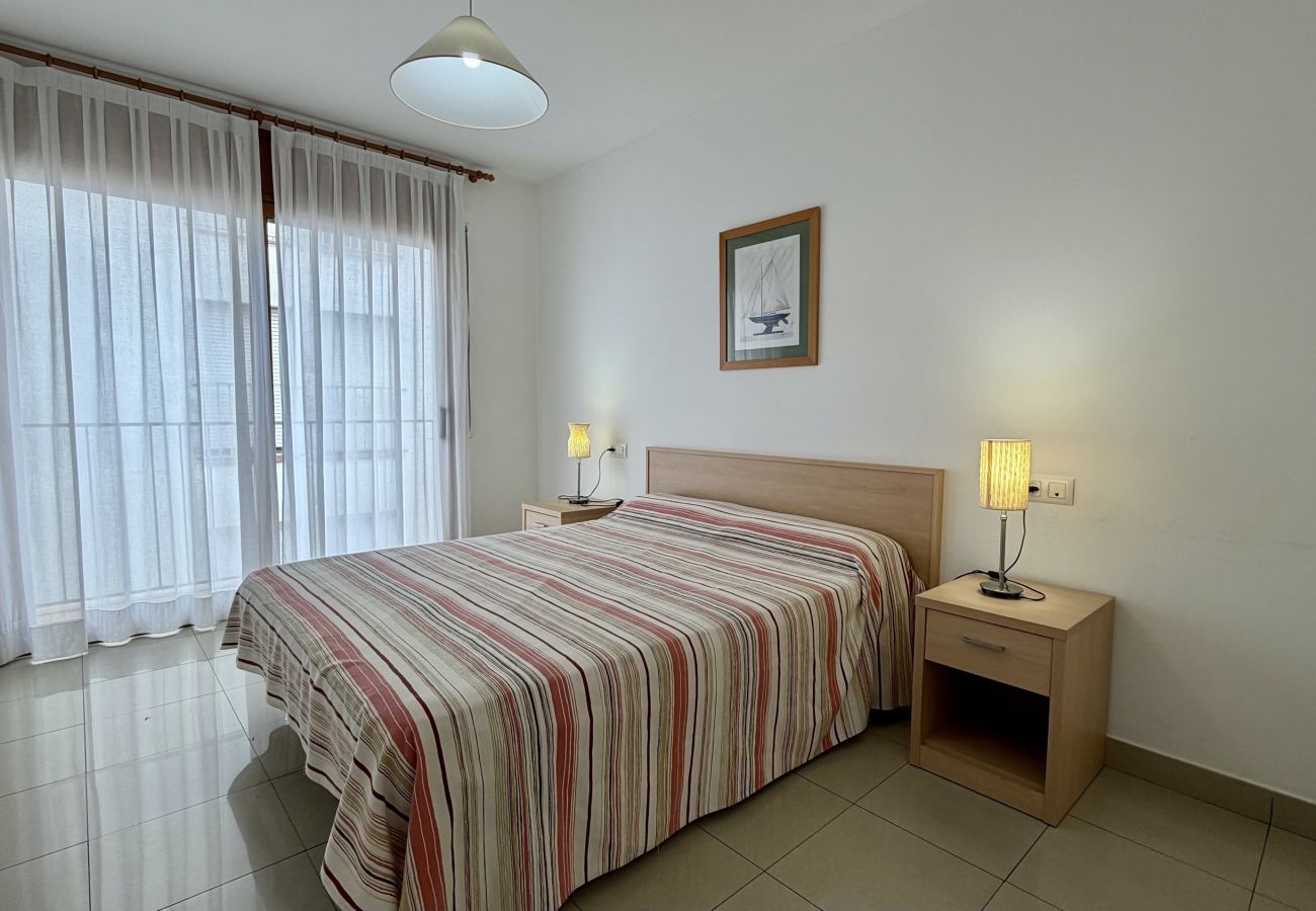 Appartement in L'Escala - MESTRAL 2-5