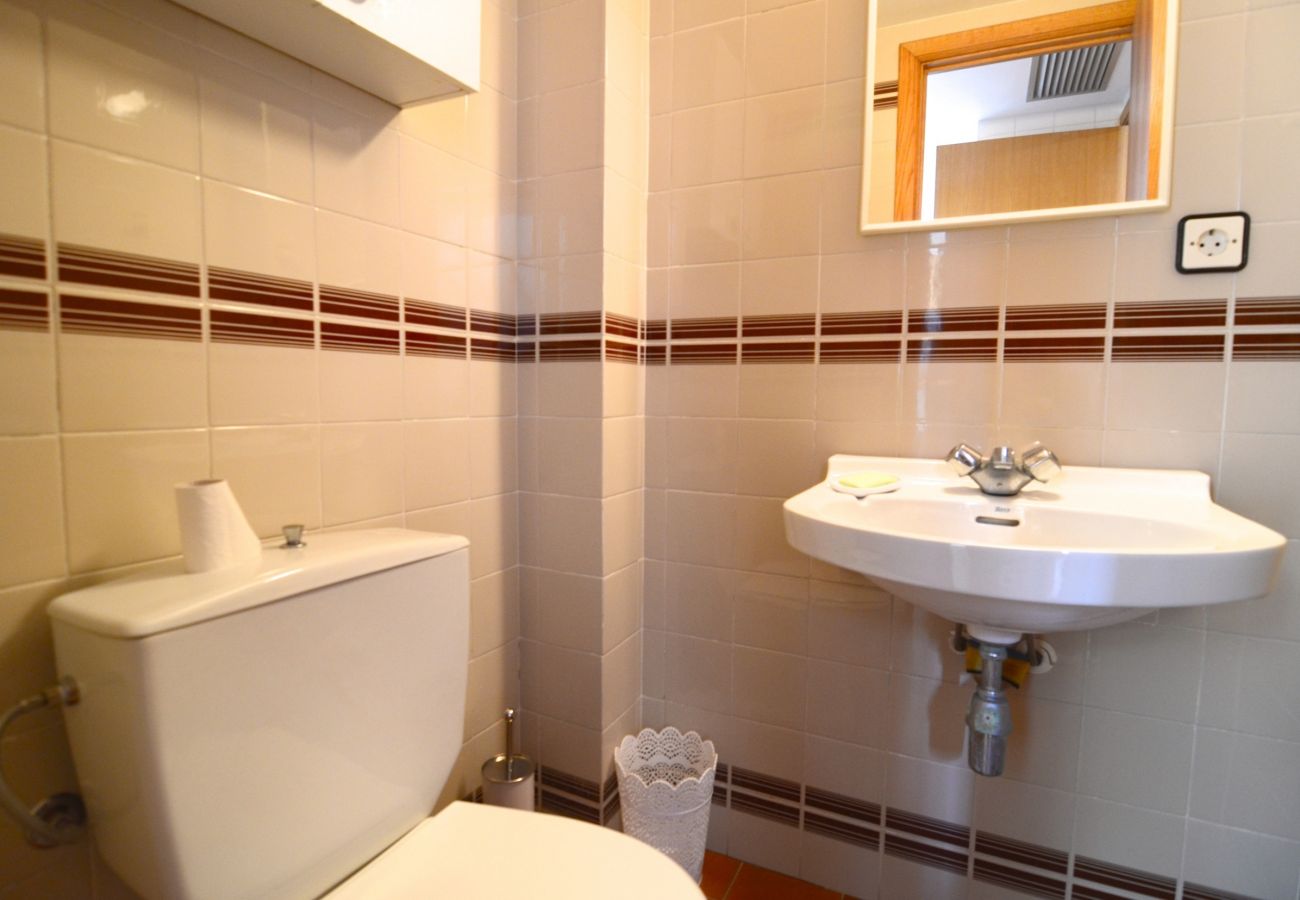 Appartement in L'Escala - APARTEMENT ALBATROS 2  3-1