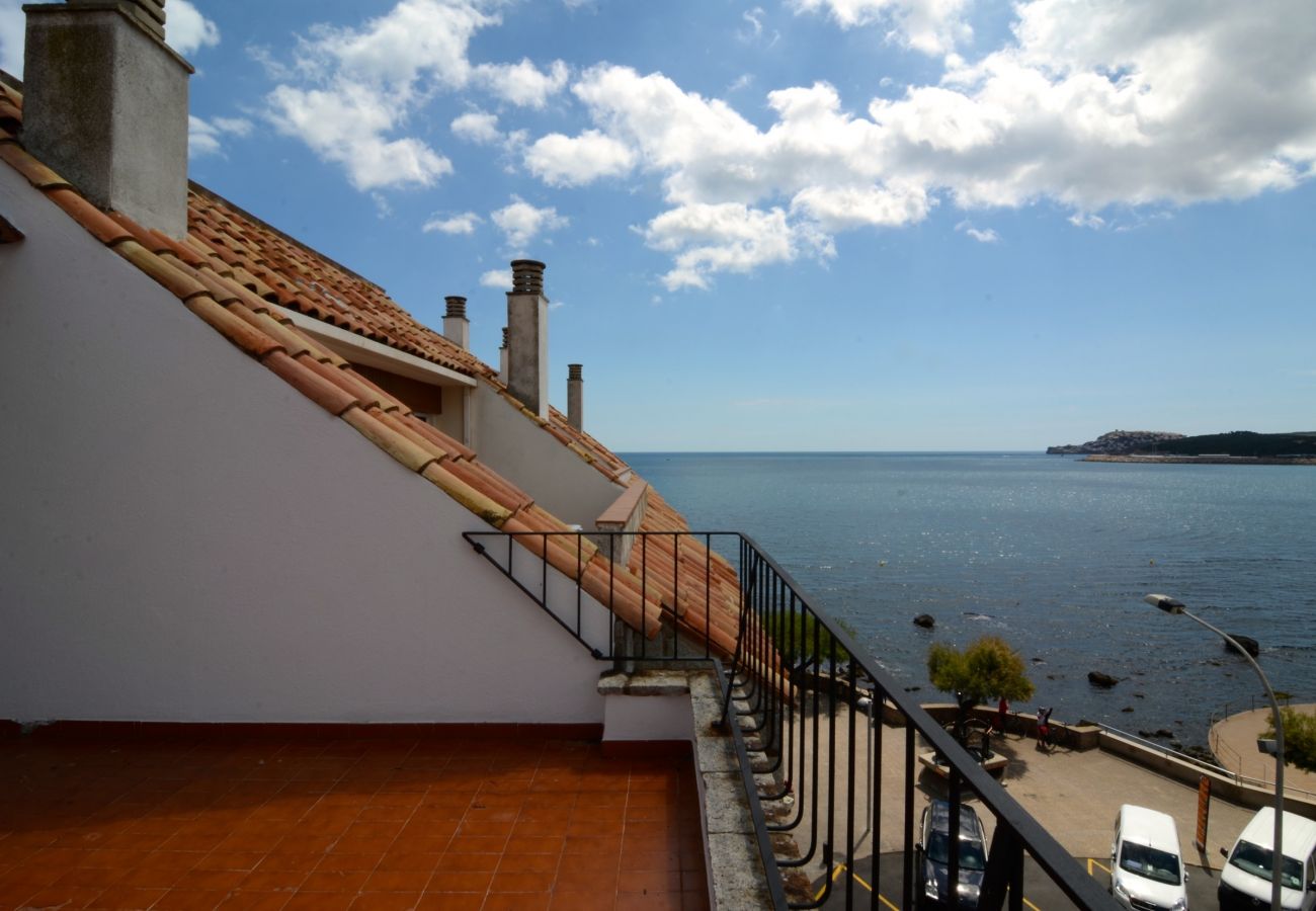 Appartement in L'Escala - APARTEMENT ALBATROS 2  3-1