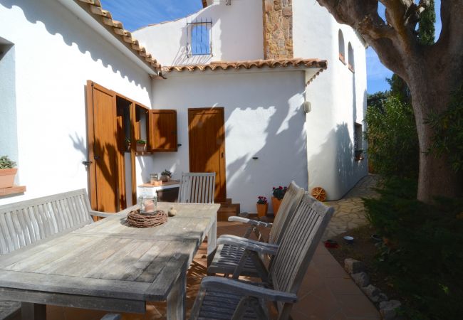 Villa in L'Escala - VILLA GARBINELL Villa in L'Escala - VILLA GARBINELL