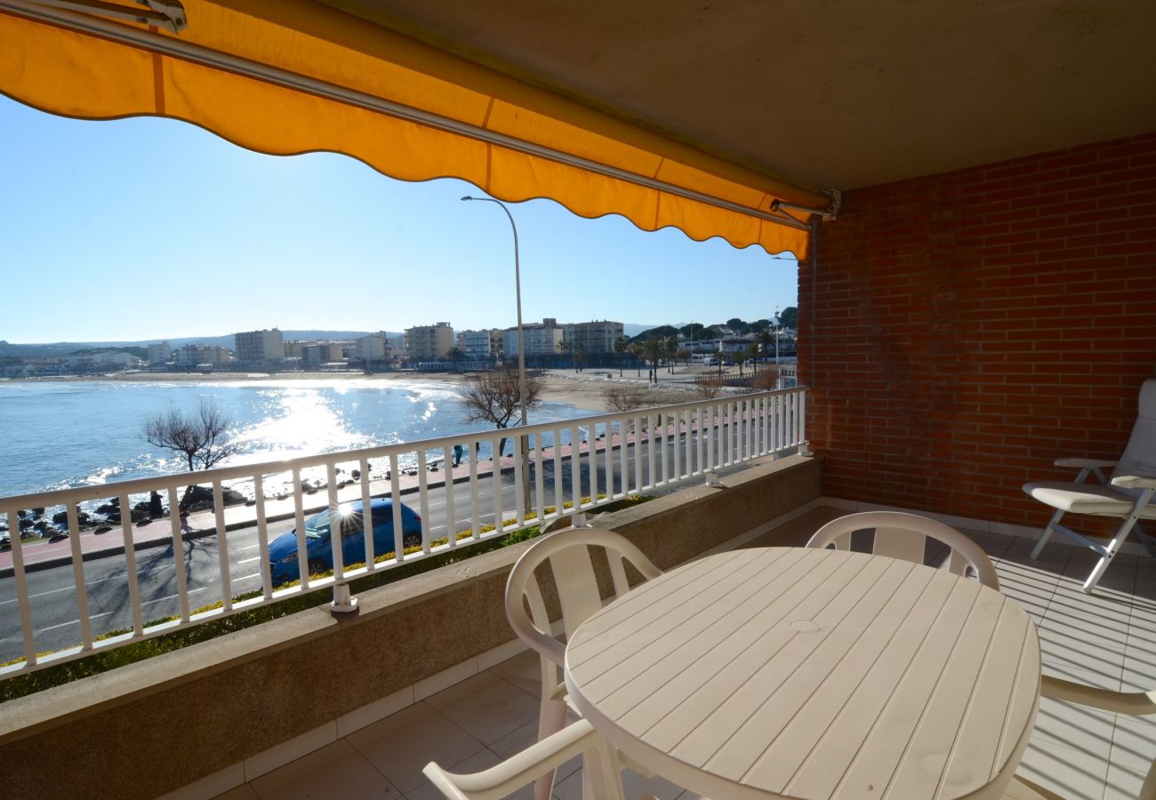Appartement in L'Escala - TERRASSA DEL MAR 1-1-A