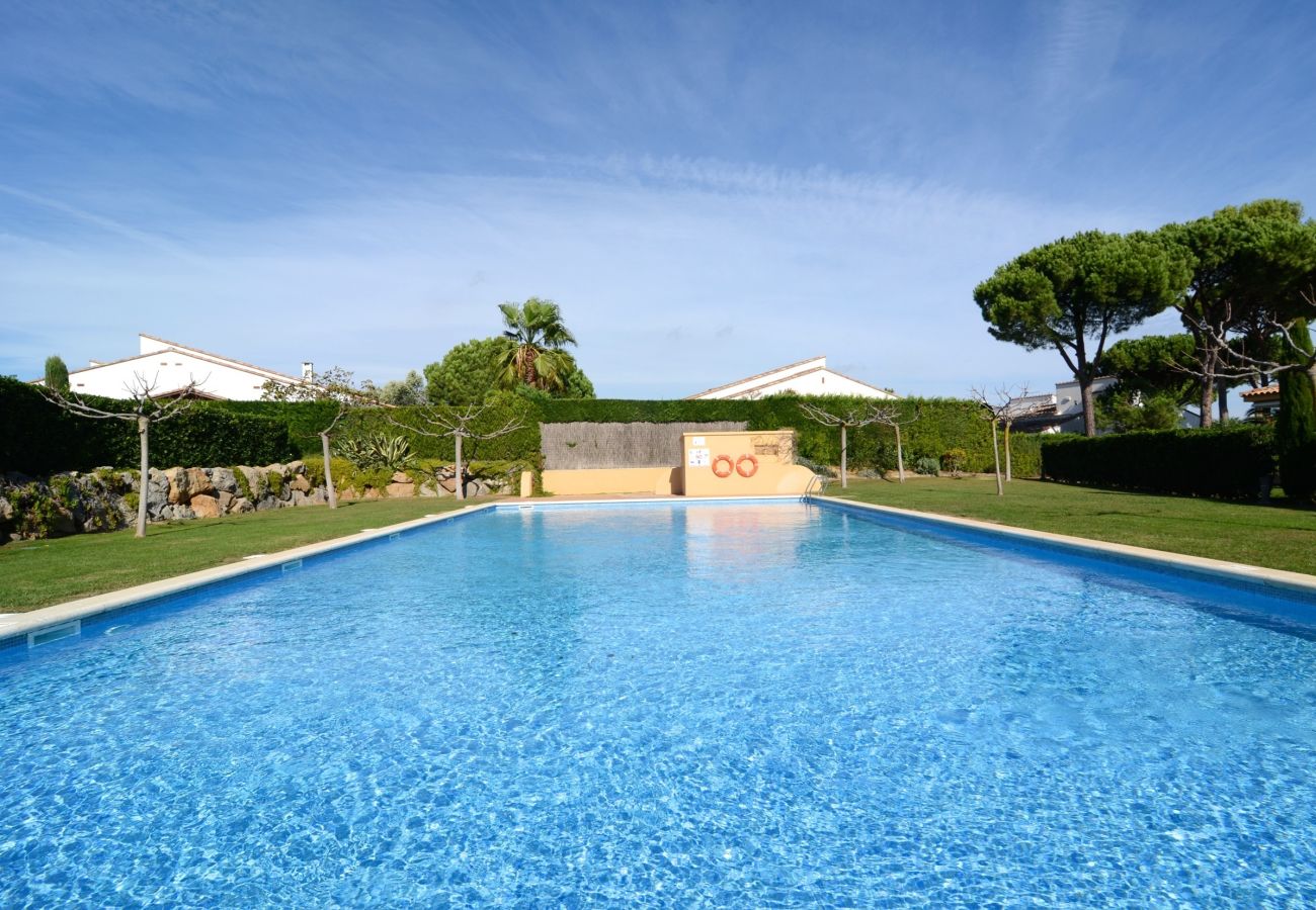 Huis in Pals - BIRDIE CLUB 31