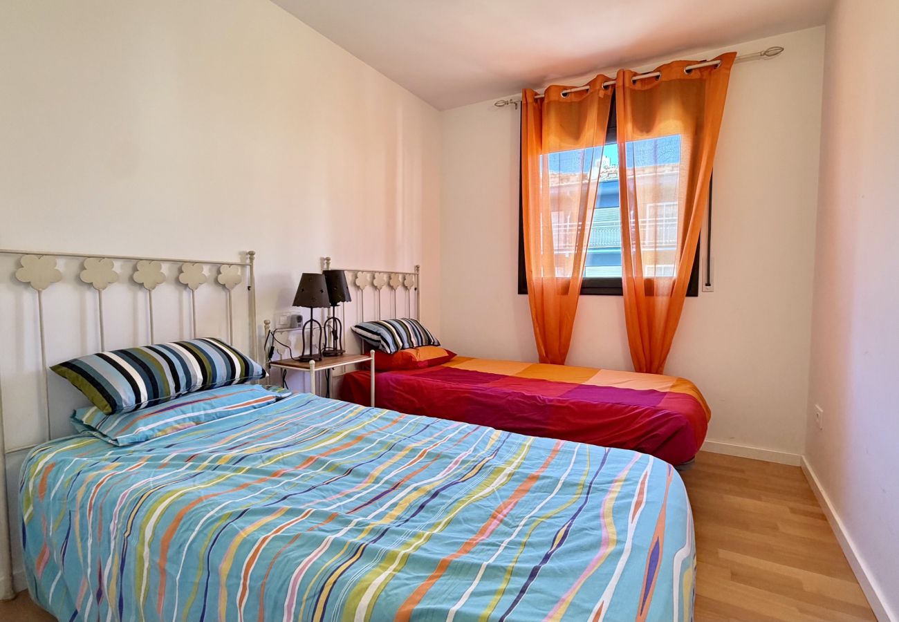 Appartement in Estartit - ESGLESIA 7 2-4