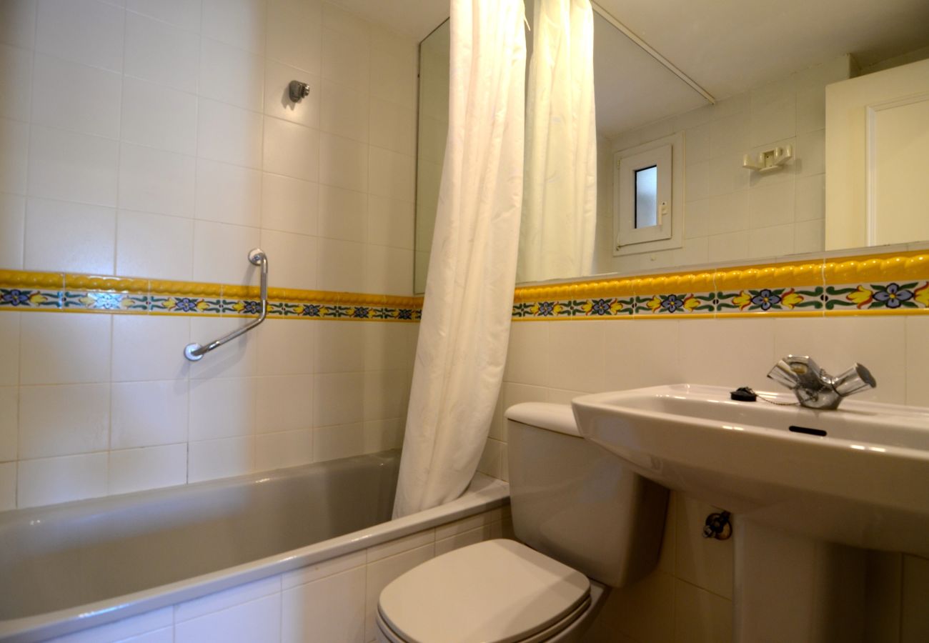 Appartement in L'Escala - TERRASSA DEL MAR ESC. 1    1-A