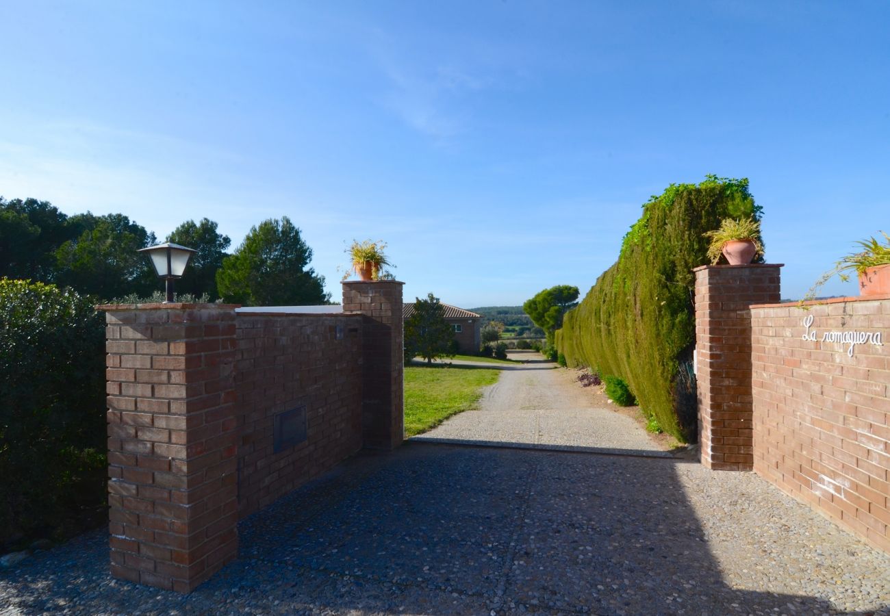 Villa in Garrigoles - LA ROMAGUERA