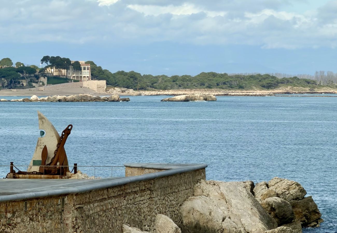 Apartment in L'Escala - APARTMENT ELS PESCADORS 2-1  3D