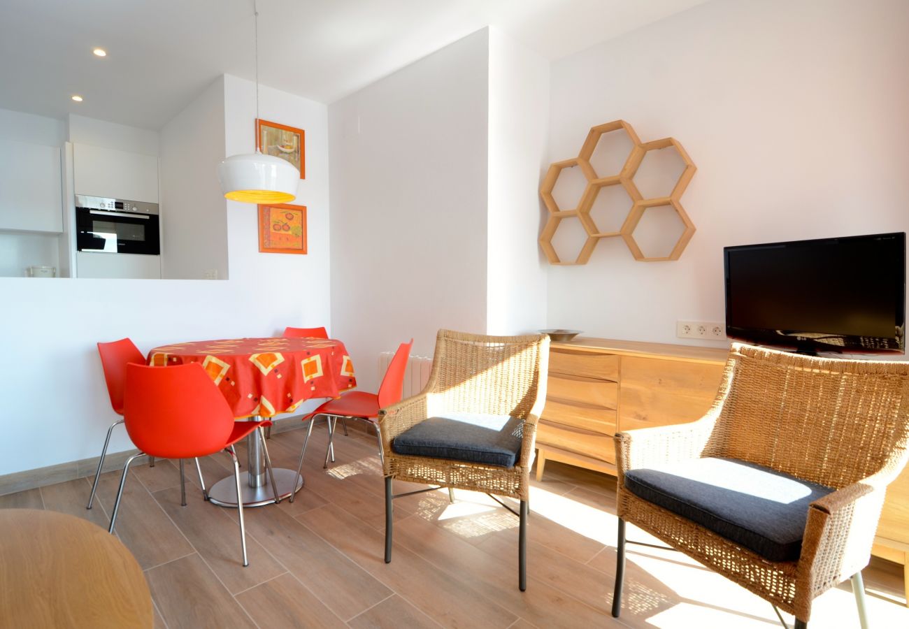 Apartment in L'Escala - APARTMENT PASSEIG DEL MAR 1D