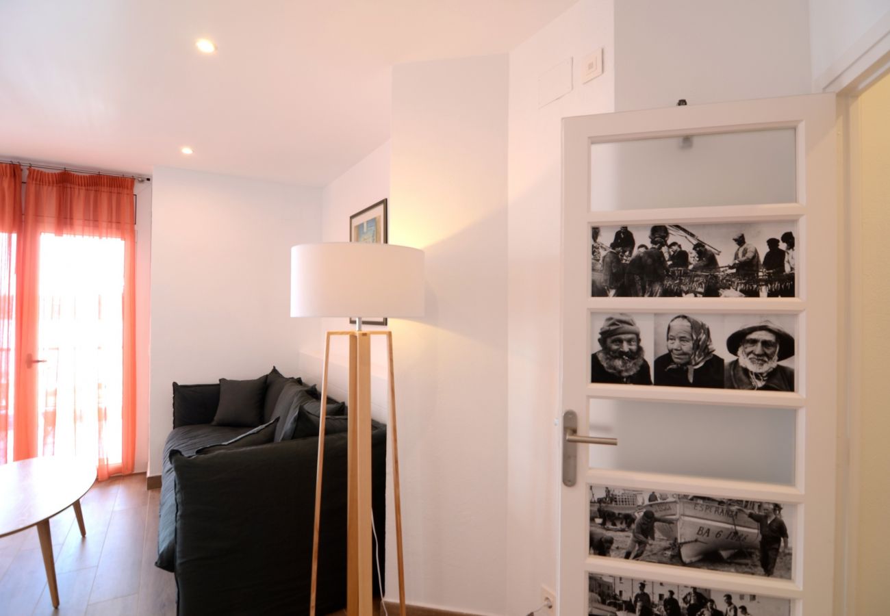 Apartment in L'Escala - APARTMENT PASSEIG DEL MAR 1D