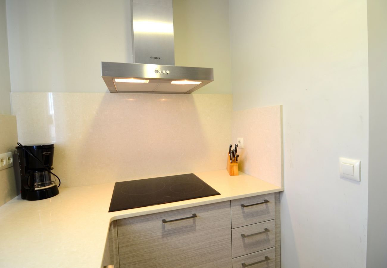 Apartment in L'Escala - APARTMENT RIELLS DE MAR A5 2D