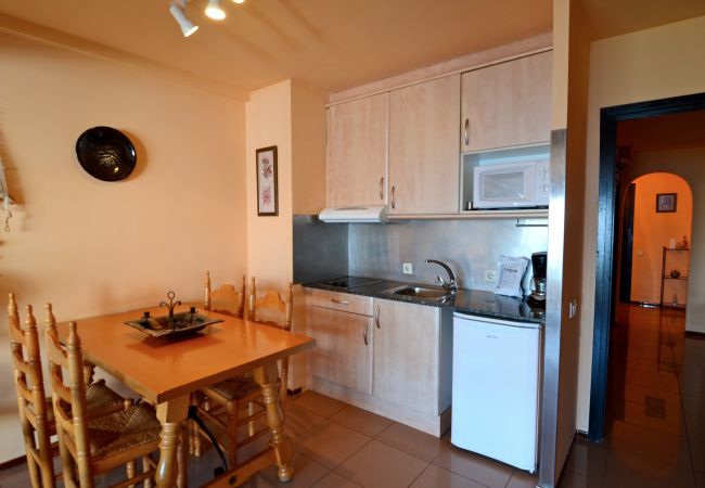 Apartment in L'Escala - APARTMENT PUNTA ROMANA 303 1D 
