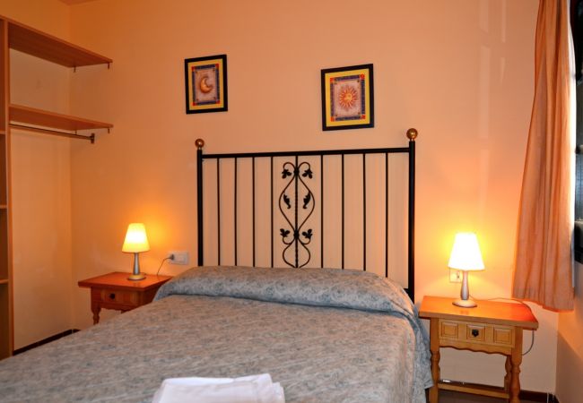 Apartment in L'Escala - APARTMENT PUNTA ROMANA 303 1D 