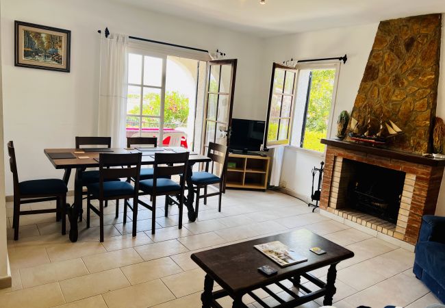 Villa in Estartit - CASITA ROSA 4D Villa in Estartit - CASITA ROSA 4D