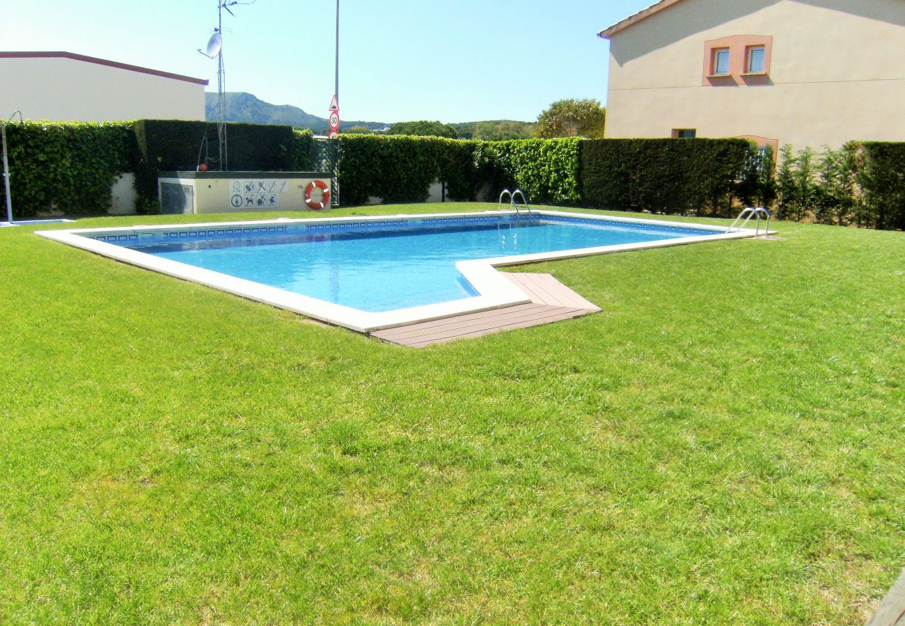 House in Estartit - TARRACO 20 (MARCEL.LI AUDIVERT) House in Estartit - TARRACO 20 (MARCEL.LI AUDIVERT)