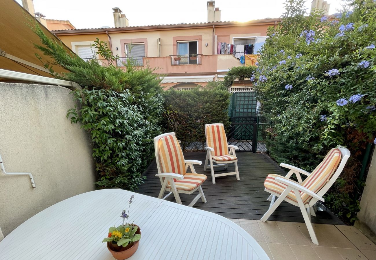 House in Estartit - TARRACO 20 (MARCEL.LI AUDIVERT) House in Estartit - TARRACO 20 (MARCEL.LI AUDIVERT)