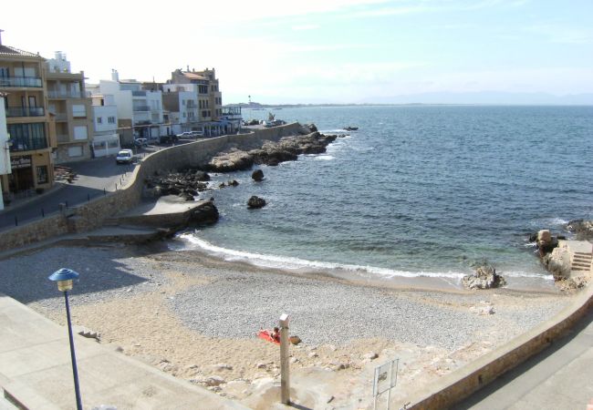 Apartment in L'Escala - APARTMENT ELS PESCADORS 2-2 3D Apartment in L'Escala - APARTMENT ELS PESCADORS 2-2 3D